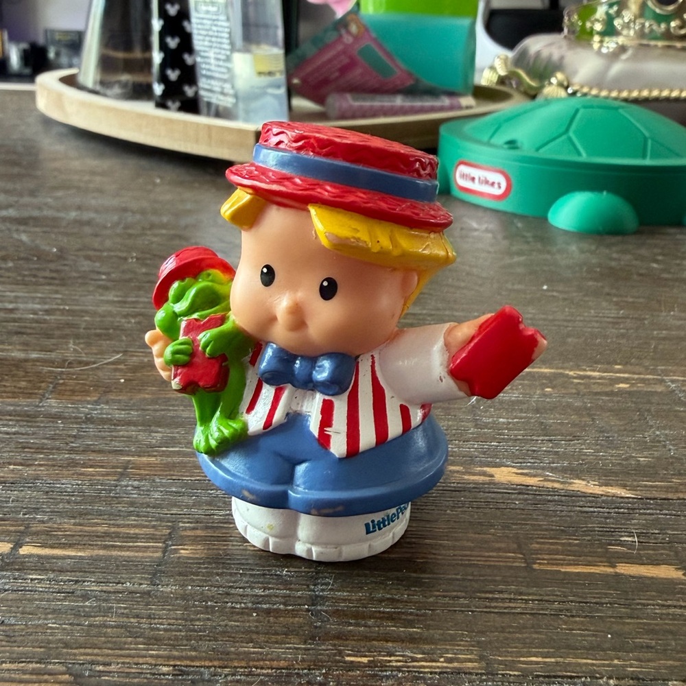 2006 fisher price little people ticket master with frog